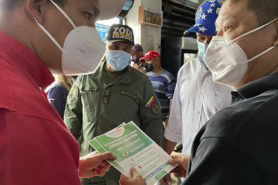 La Almacenadora Caracas realizó jornada social y entregó cancha deportiva en Puerto Cabello