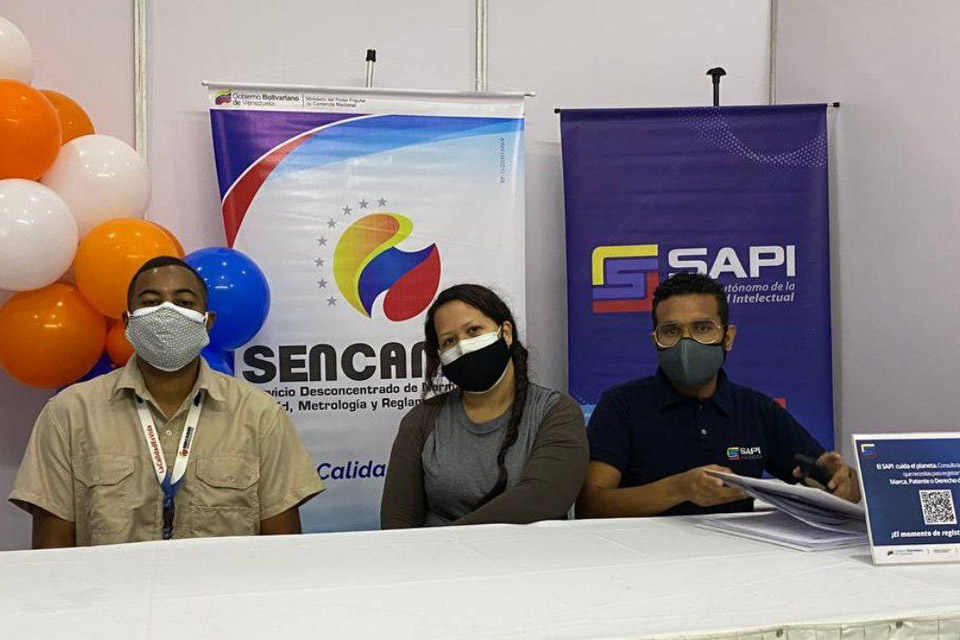 Cartera de Comercio Nacional brinda consultas técnicas a Emprendedores de Miranda en la Expoferia Carrizal